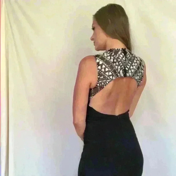 Long rhinestone top black evening gown - Picture 12 of 14